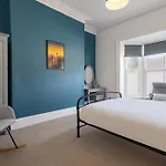 Victorian Retreat, Sleeps 8, Dog Friendly *