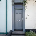 Victorian Retreat, Sleeps 8, Dog Friendly Holiday home