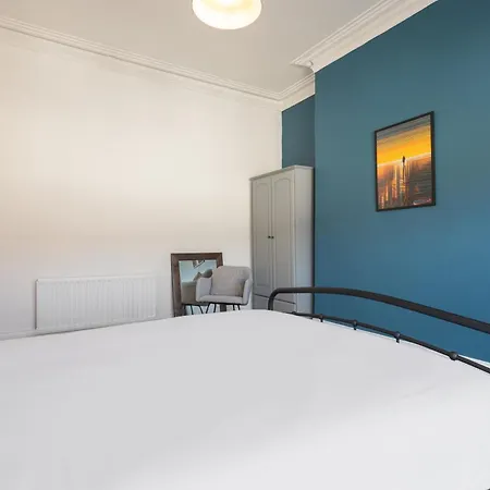 Victorian Retreat, Sleeps 8, Dog Friendly Semesterbostad *