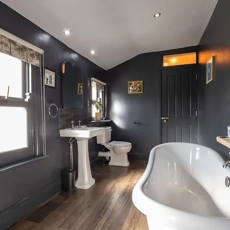 Victorian Retreat, Sleeps 8, Dog Friendly Дом отдыха Солтберн-бай-те-Си
