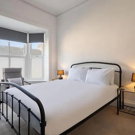 Victorian Retreat, Sleeps 8, Dog Friendly