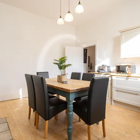 Victorian Retreat, Sleeps 8, Dog Friendly Дом отдыха Солтберн-бай-те-Си