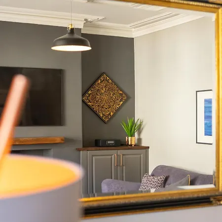 Victorian Retreat, Sleeps 8, Dog Friendly Дом отдыха